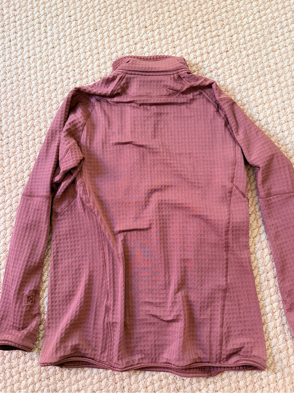 Patagonia R1 quarter zip - Picture 3 of 3